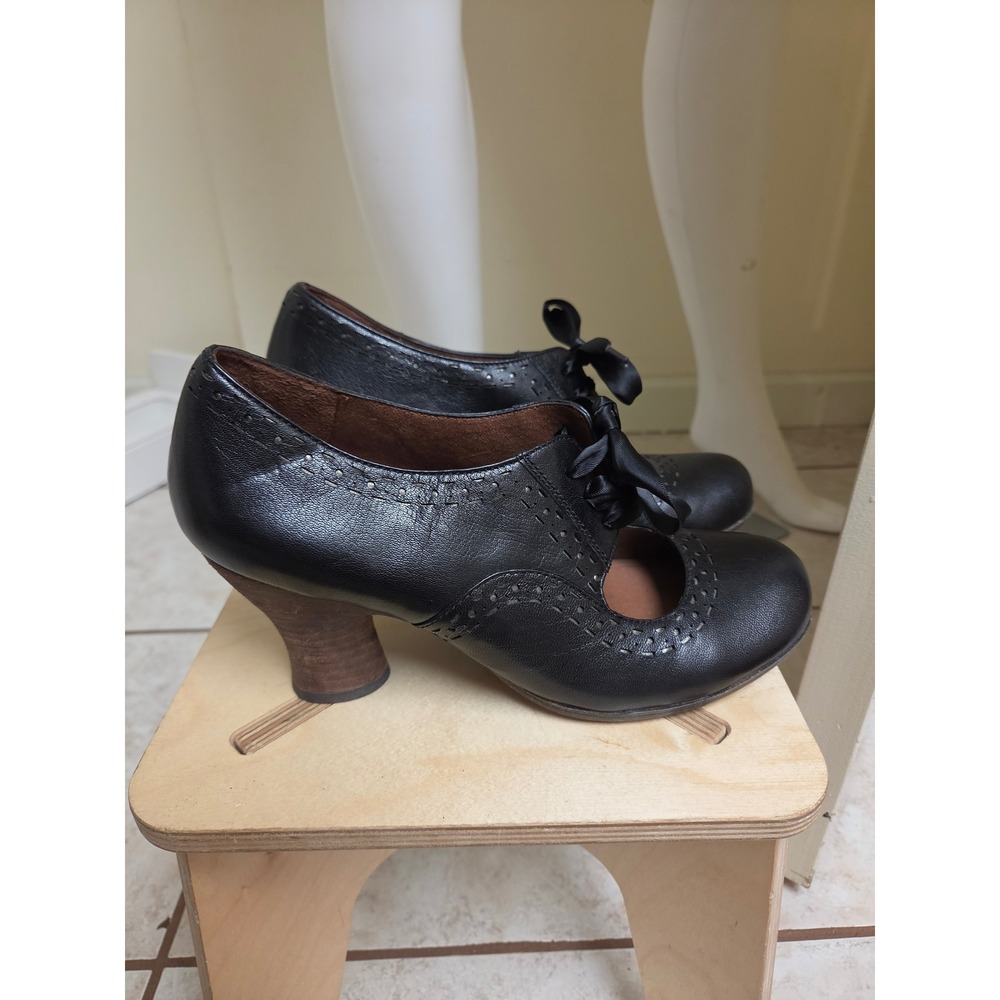 Naya Jada Black Leather Ribbon Lace Up Oxford Heels Brogue Pumps Womens 7.5 M